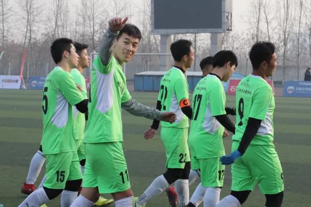 小皮蓬狂砍30+10灰熊力克公牛 开拓者险胜火箭